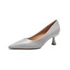 Элегантные кожаные туфли-лодочки на kitten heel с закрытым острым носком для офиса и свадеб