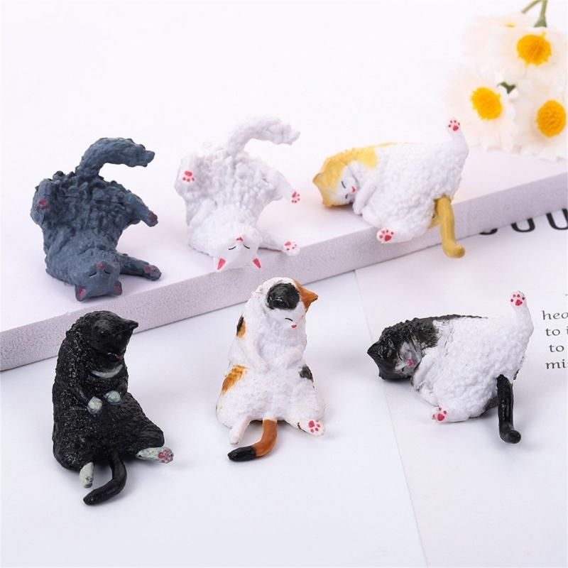 Tiny Cats Sculpture Elegant Miniature Decors For Workspaces Shelf Display Pet Lover Gift Quality Resin Craft Figurine