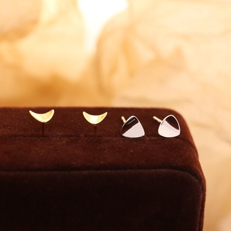 Глянцевые простые треугольные серьги для женщин, геометрические серьги в стиле ретро Гонконга, новые элегантные и модные серьги