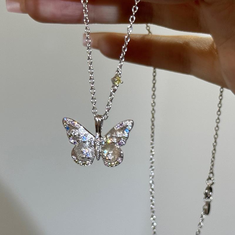 Color Zircon Metal Butterfly Pendant Necklace Women'S Light Luxury Niche Elegant Temperament Versatile Fashion Neck Chain Collarbone Chain