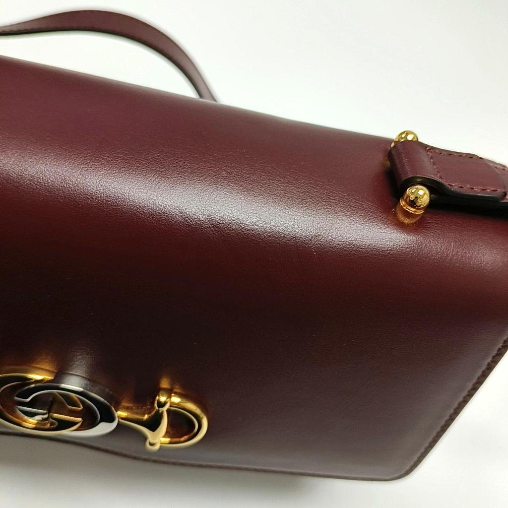 [Pre-Owned] Zumi Metal Double G Buckle Grain Leather Shoulder Crossbody Bag Small - Very Good #AUYBAN