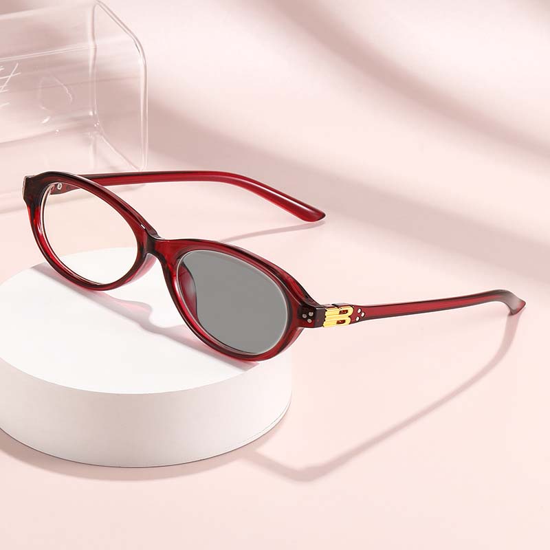 Fashion Trend Oval Photochromic Myopia Glasses Women'S Ultra Light High-Definition Anti Blue Light Glasses Diopter To -4.0