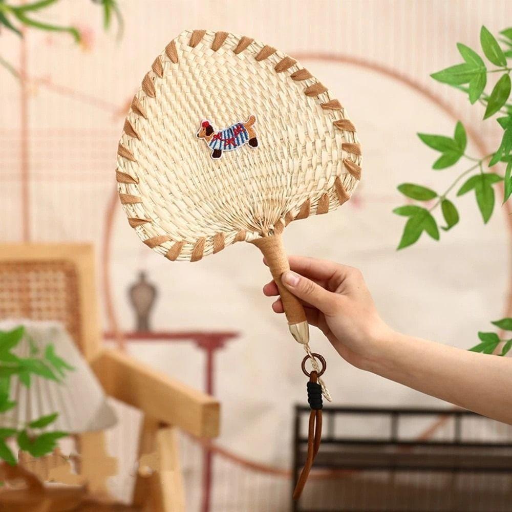 Animal Pattern Straw Woven Fan Handmade Handheld Fan Creative Decorative Fan Home Decoration
