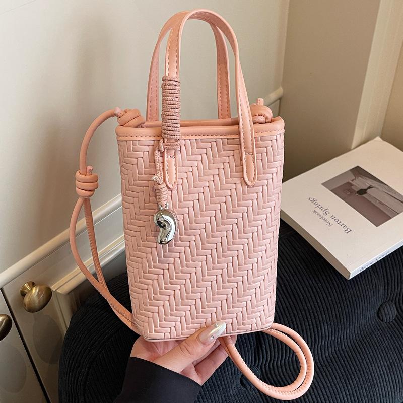 Korean Niche Texture Fashionable Portable Commuter Bag Women's 2025 Summer New Foreign Style Woven Messenger Mobile Phone Bag