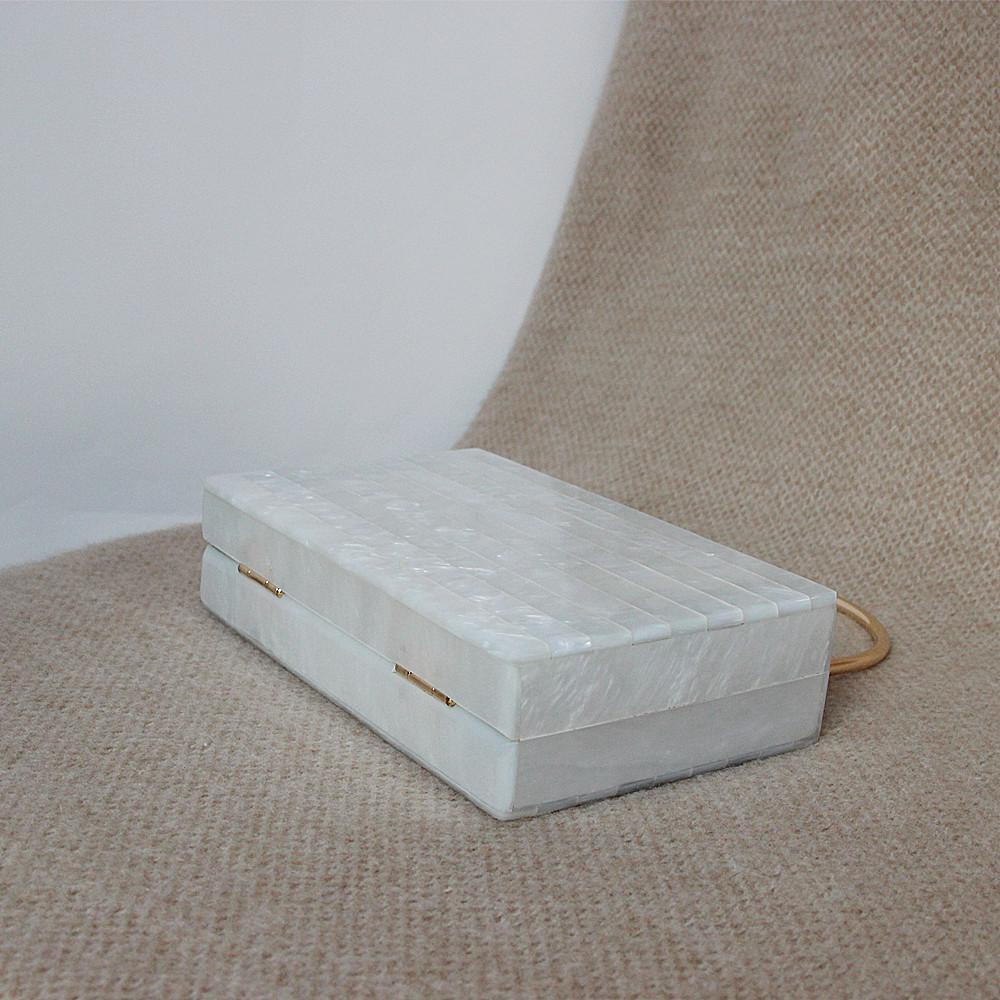 New Fashion Women Bag Acrylic White Striped Dinner Handbag Woman Metal Handle Evening Bag Trendy Party Clutch Box Purse