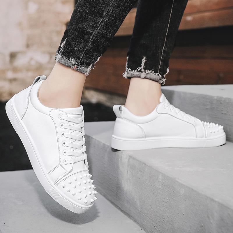 Fashion Fashion Rivet Shoes Men Street White Low-cut Casual Sneakers Man Trendy Leather Outdoor Men's Skateboard Shoes Tenis Masculino