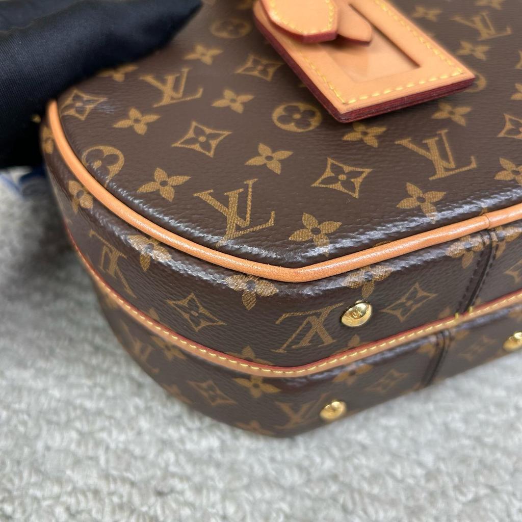[Б/У] Маленькая Шляпная Коробка Monogram Canvas Кожаная Сумка на Плечо Средняя - Очень Хорошее Состояние #1PWMWUP