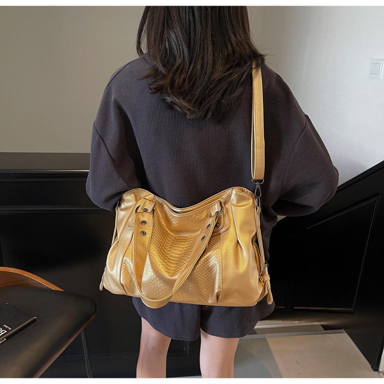 Ретро европейская и американская наплечная сумка: Универсальная, стильная, повседневная сумка для ежедневных поездок на работу