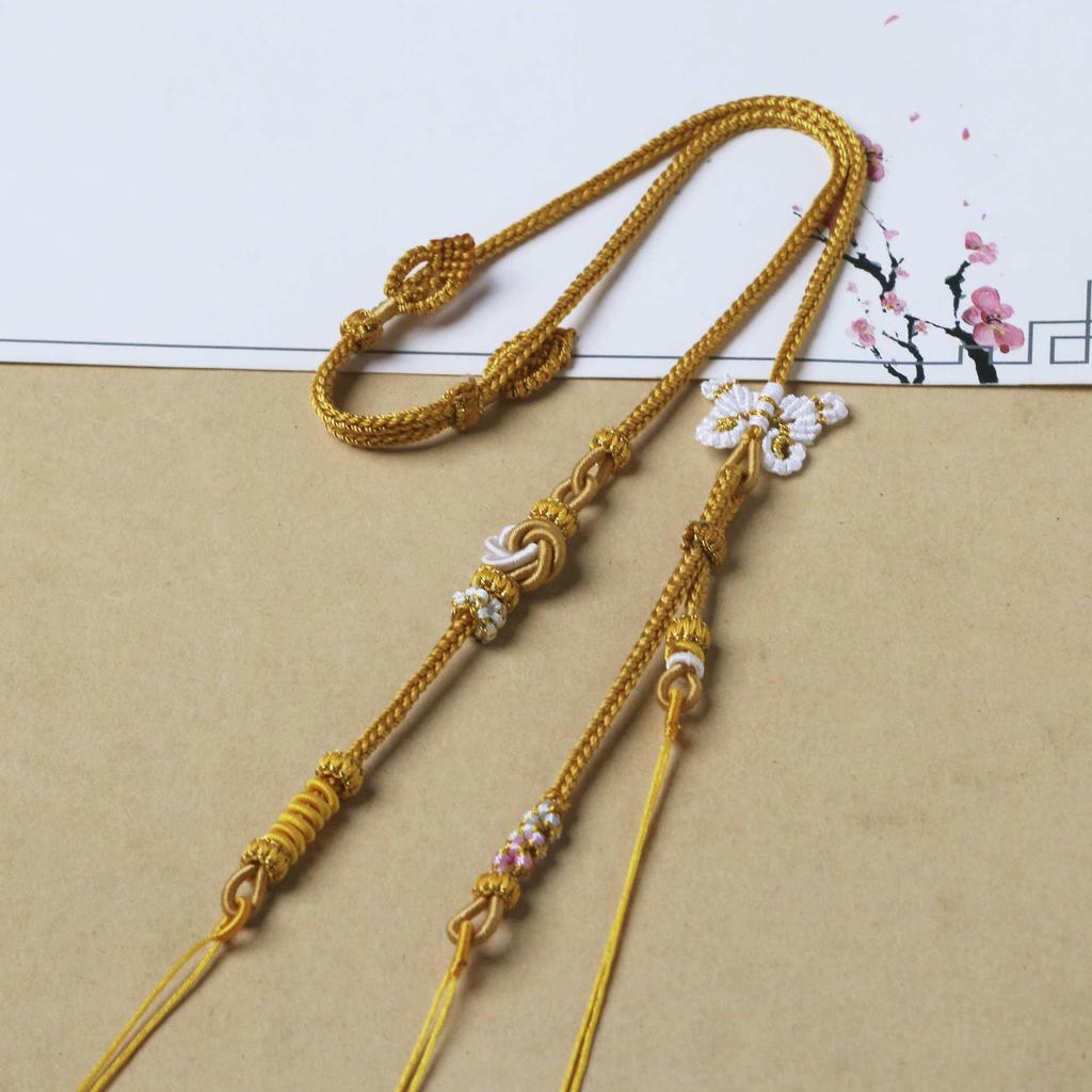 Ожерелье из восьми нитей ручной работы с узлом мандала и подвеской-замком в виде карпа кои