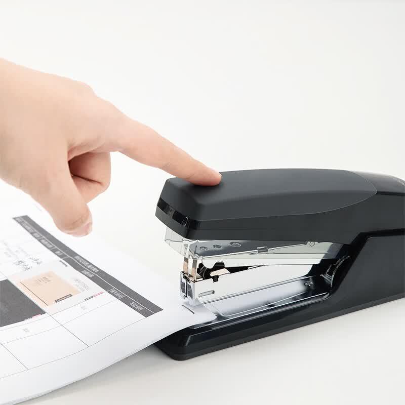 Deli Small Effort-Saving Stapler CN plug (adapter included)