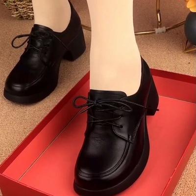 Обувь для мам Source Factory, одинарные туфли 2024 года, весна-лето, новые ретро-туфли с глубоким носком и круглым толстым каблуком, модные маленькие кожаные туфли черного цвета