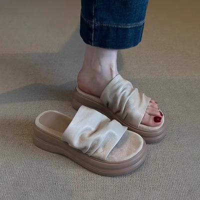 Сохраняйте свою версию~ Универсальная толстоподошвенная мягкая кожа, удобная и не утомляющая, прохладные ноги, женские ретро кожаные плиссированные открытые тапочки