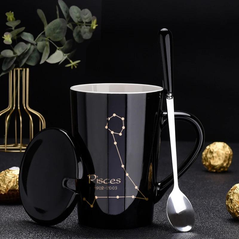 Керамические кружки 12 созвездий, креативные кружки с крышкой-ложкой, черная кружка, фарфоровая кружка со знаком зодиака, молоко, кофейная чашка, посуда для напитков, подарок для пар