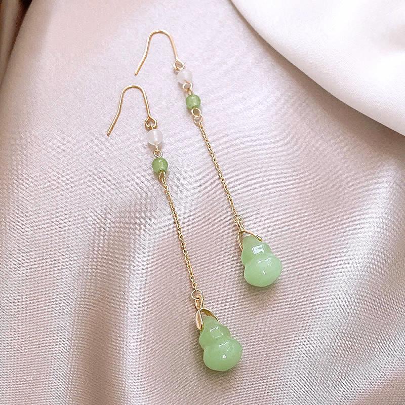 Летние серьги в корейском стиле с зелеными цветами - Элегантные, универсальные, милые пусеты для свежего, модного образа
