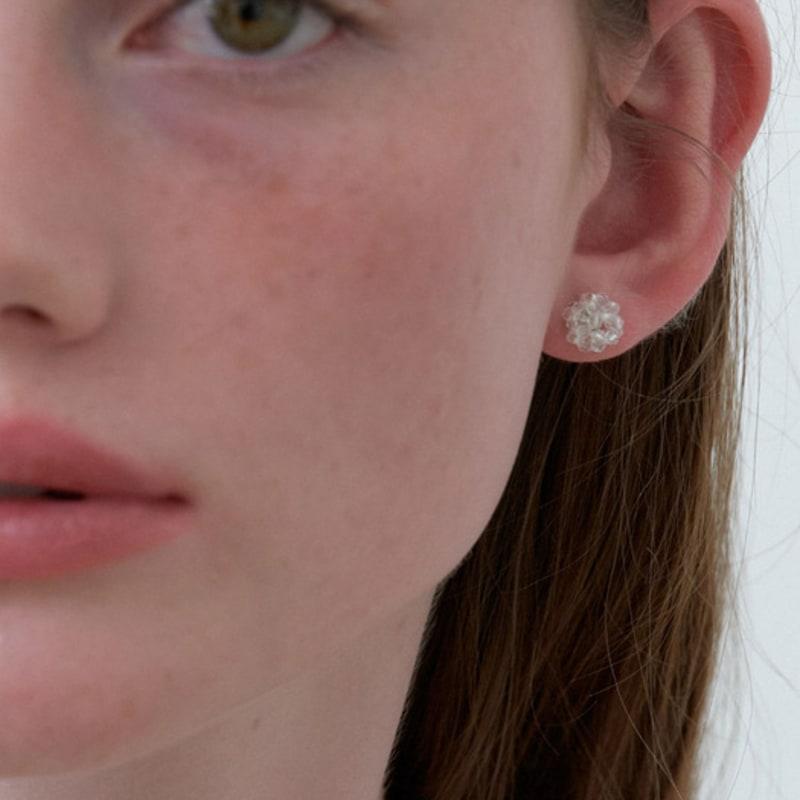 LOVE ME MONSTER Petit Crystal Flower Earrings (L242MER090)