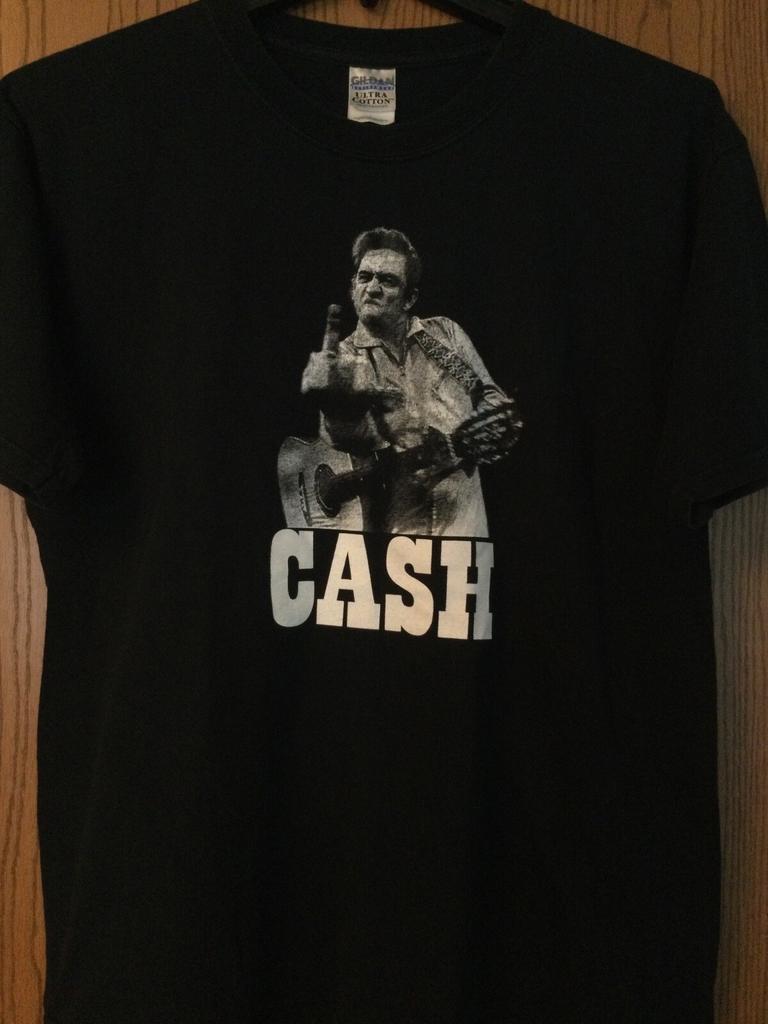 Johnny Cash (Giving Salute) - Black Shirt - L