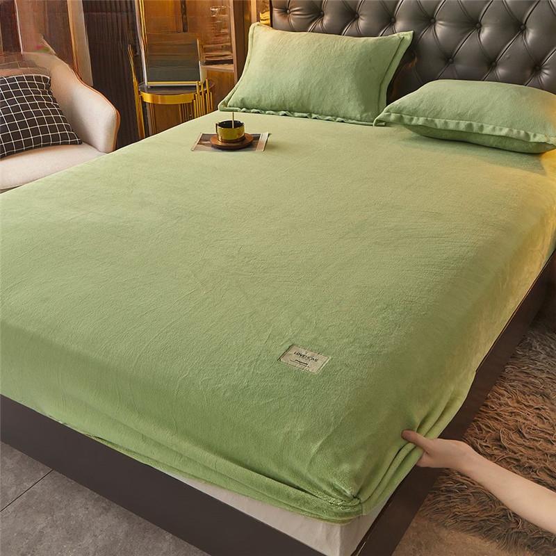 2026 Warm Soft Crystal Velvet Fitted Bed Sheet Washable Non-slip Mattress Cover King Queen Size Solid Color Thick Quilted Mattress Protector Bedding
