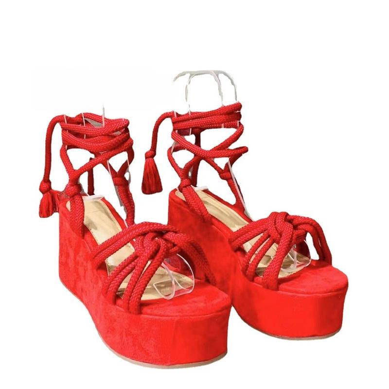 Женские босоножки на танкетке из замши на толстой подошве 2022 года