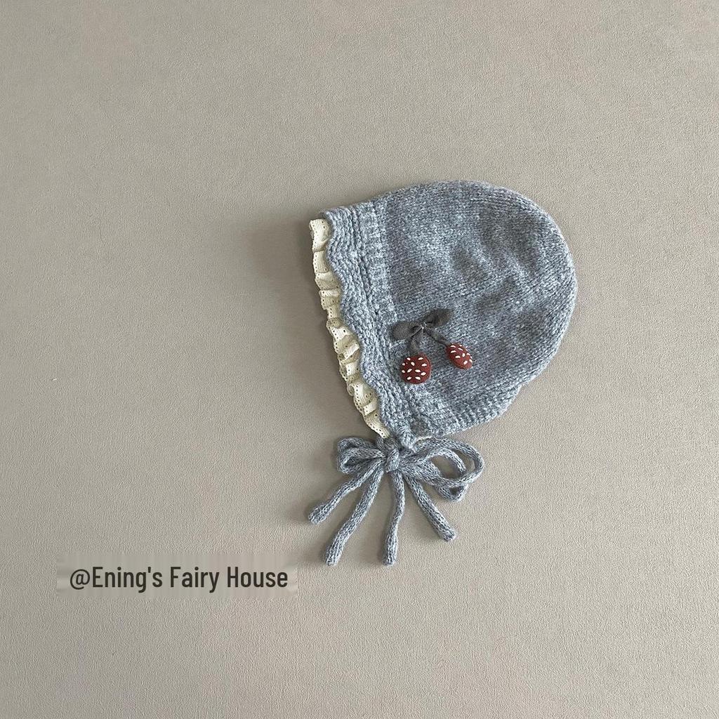 Теплая зимняя шерстяная шапка-ушанка с вязаным кружевным декором для девочек и малышей