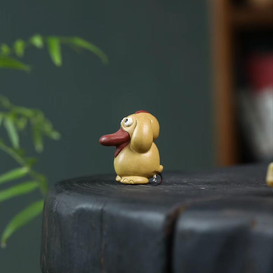 Исинская фиолетовая глина Маленькая желтая уточка Psyduck Чайный питомец Скульптура - Милое Креативное Украшение