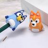 Блуи Бинго Аниме Мультфильм Фигурка Модель Точилка для карандашей ПВХ Мягкая Резина Портативная Ручная Точилка для карандашей Студенческие Канцелярские Принадлежности