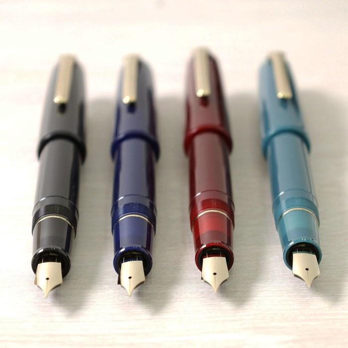 Sailor Pro Fit Casual L Золотая отделка Прозрачно-зеленый Экстратонкое перо 11-0820-160
