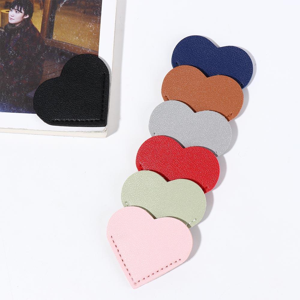 Heart-shaped Leather Bookmark Vintage Book Page Marker Portable Corner Page Marker Books