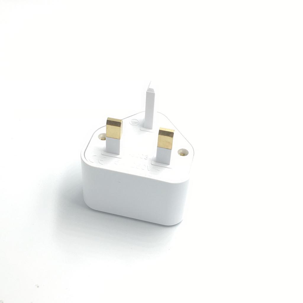 EU US 2 Pin To UK 3 Pin Plug AC Universal Adapter Travel Converter British G Type Standard Input Plug 5A Fuse