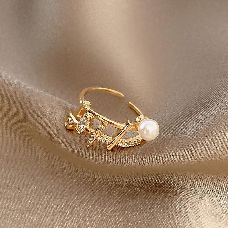 Trendy Zircon Pearl Cross-Grid Ring for Women – Elegant, Flashy, and All-Match Index Finger Accessory.