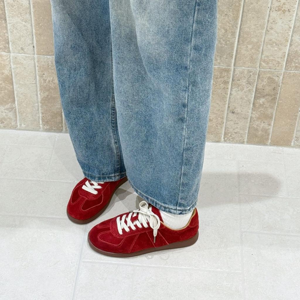 Мягкая подошва мягкая поверхность большая кожа немецкие тренировочные туфли женские туфли Форреста Гампа 2025 новые популярные универсальные кожаные спортивно-повседневные туфли