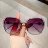 Stylish Design Gradient Shades Fashion Square Women's Sun Glasses Oversize Decoration Sunglasses for Travelling Driving