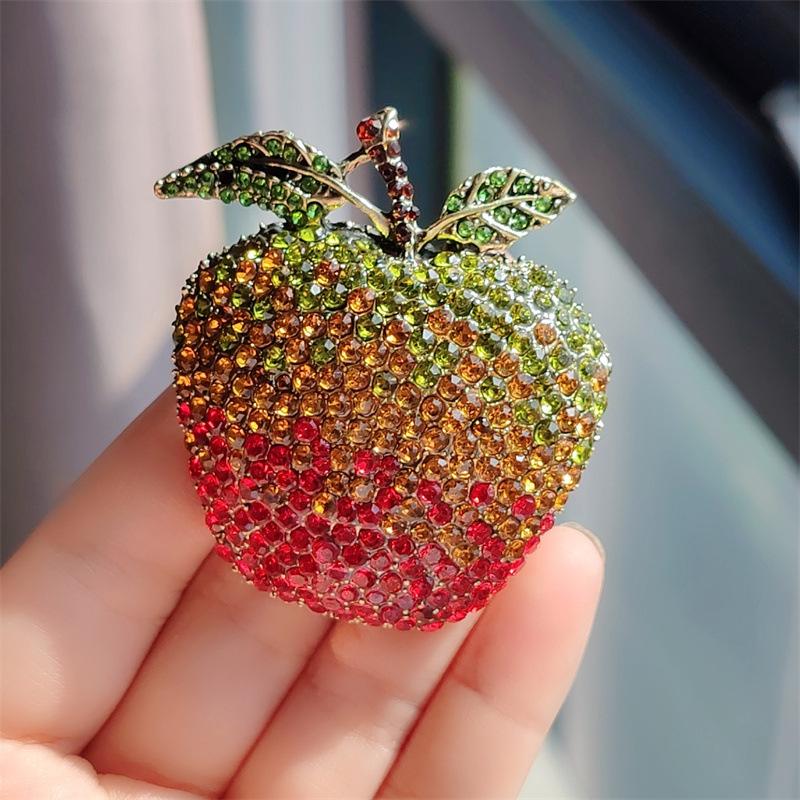 Second-hand Vintage Colorful Retro Literary Red Apple Green Apple New Sweet Small Fresh Brooch for Women