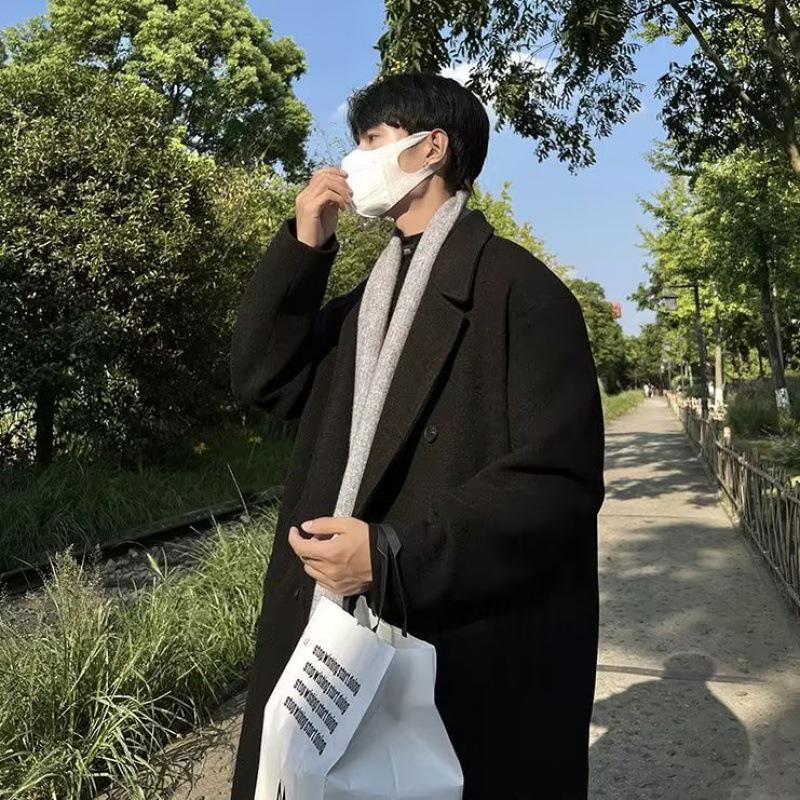 Мужское шерстяное пальто средней длины черного цвета - Утепленный тренч в корейском стиле для осени и зимы