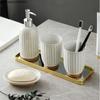 Керамический набор для мытья ванной комнаты, набор из 4 предметов, деревянные поддоны, флакон для лосьона, стаканчик для мыла, наборы аксессуаров для ванной комнаты, туалетные принадлежности для дома