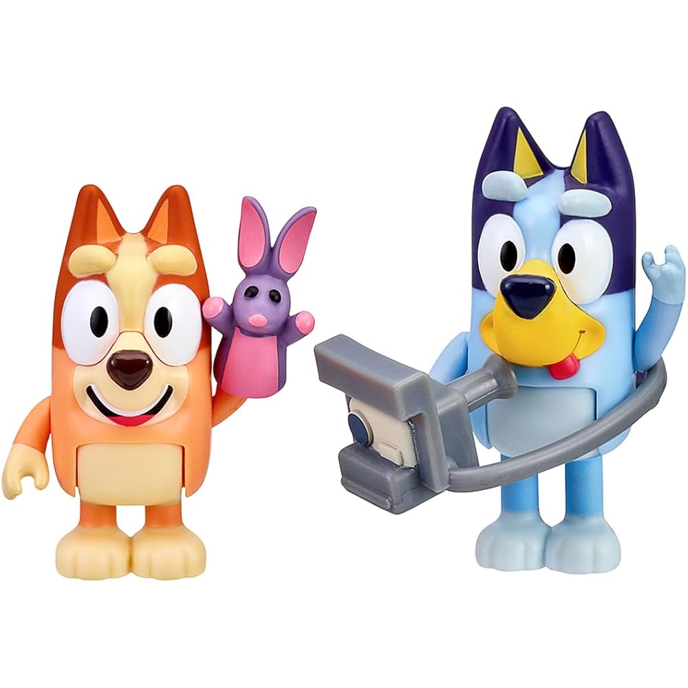 Набор фигурок Bluey от Takara Tomy с аксессуарами и фото-реквизитом для детей