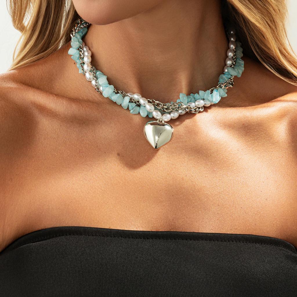 Elegant and Simple Heart-shaped Pendant Necklace, Fresh and Sweet Turquoise Imitation Pearl Necklace, Women's Daily Dating Jewelry Accessories