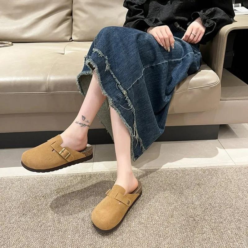 Zapatos Mujer Новые женские замшевые мюли Тапочки на плоской подошве Бостонские сабо Сандалии Модные уличные слипоны Пляжные сандалии