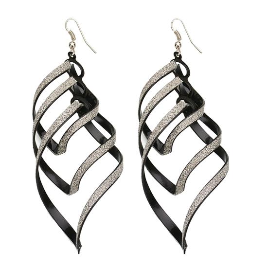 Элегантные женские серьги с оригинальным дизайном