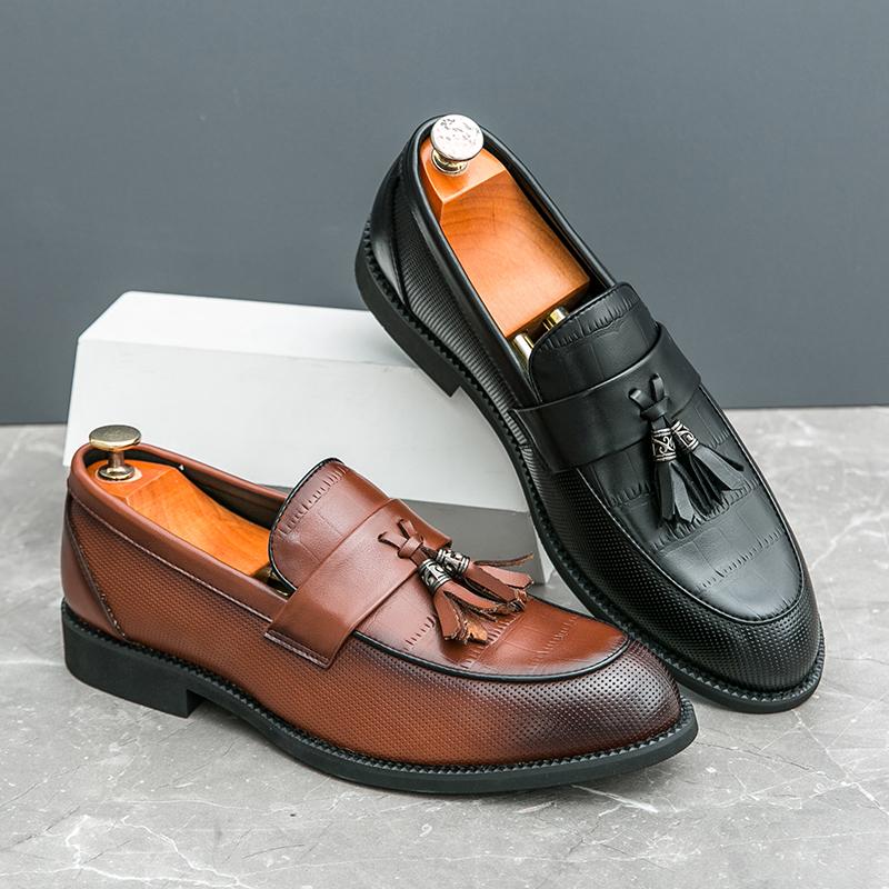 Элегантные лоферы с кисточками для мужчин, массажная подошва, удобные мужские кожаные повседневные туфли, ретро-коричневые, для улицы, для работы.