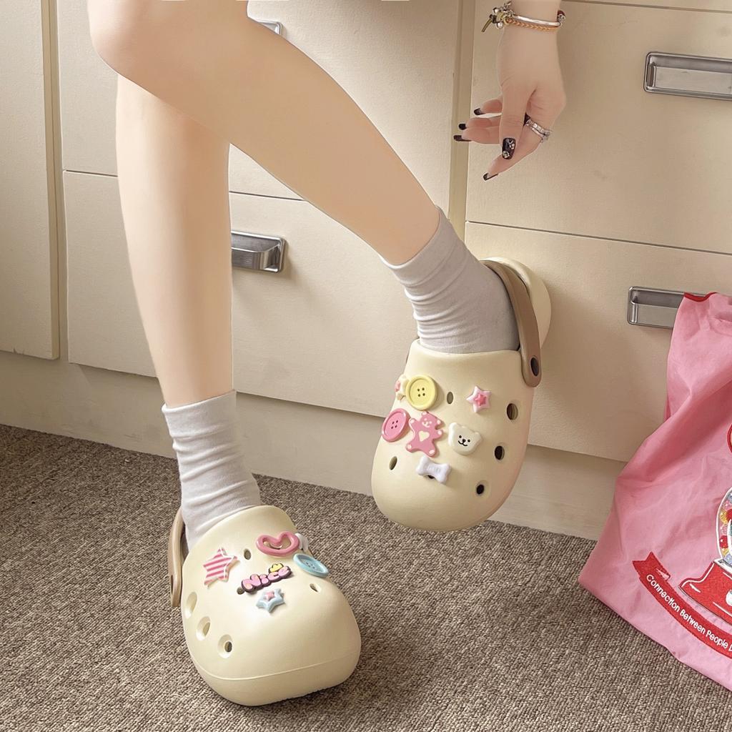 Модные новые сандалии тапочки милые мультяшные сабо женские мюли летние пляжные сандалии пещера отверстие женская садовая обувь для студентов девочек