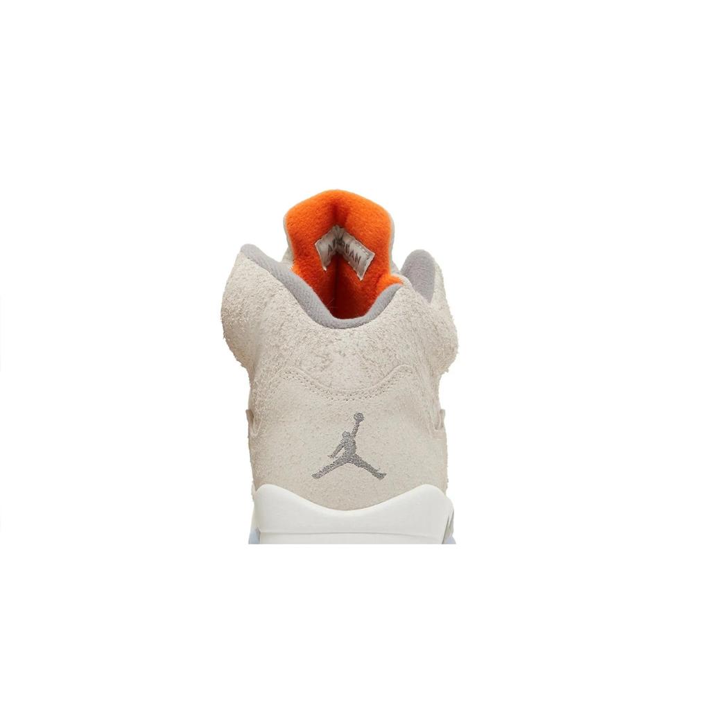 Air Jordan 5 Retro SE Craft Grade School 'Light Orewood Brown' (Unisex) Light Orewood Brown / Safety Orange / Flat Pewter / Sail
