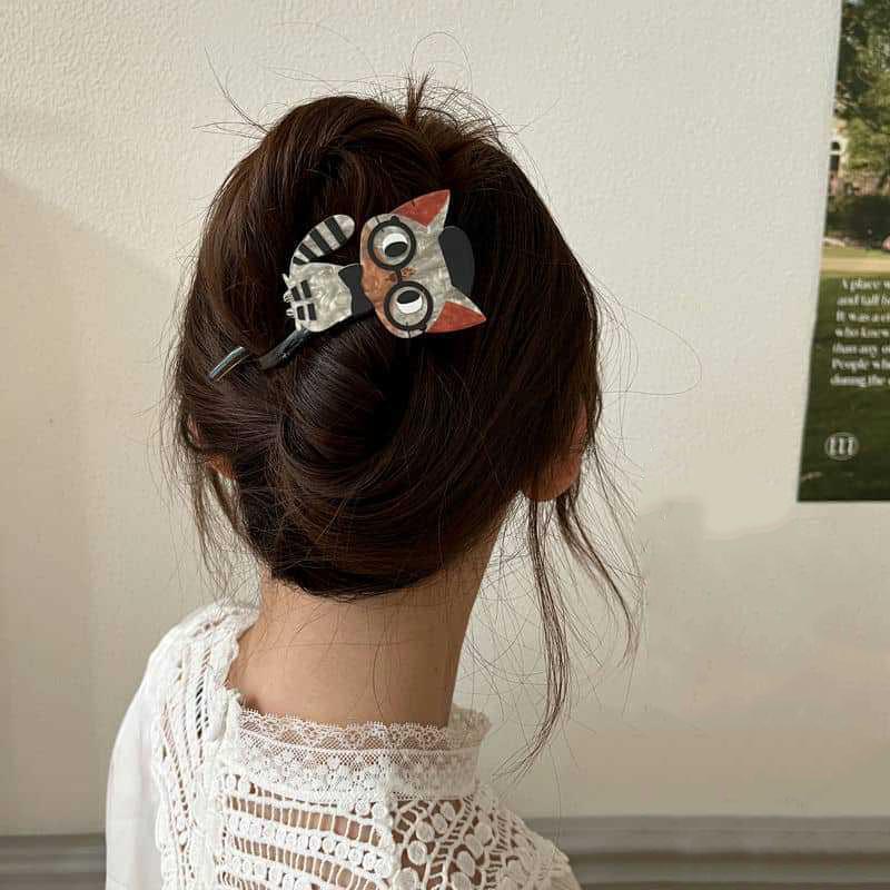 Cute Cartoon Cat Twist Hair Clips Trendy Plastic Cross Hairpins Grab Clip For Women Girls Hair Accessories Fashion Headwear Kid Gifts