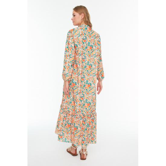 Оранжевая юбка с полуворотником с цветочным принтом и широкое платье с оборками