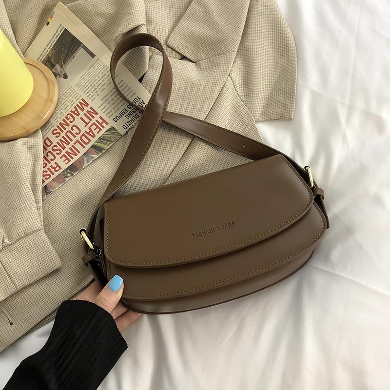 Japanese Retro Small Bag 2025 Spring and Summer New Korean Version Fashionable and Simple Shoulder Underarm Bag Messenger Bag