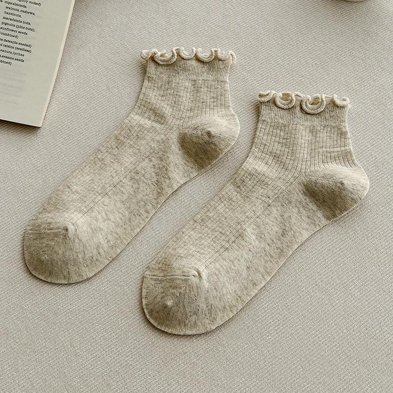 Female Spring and Summer Thin Style Draw A Mesh Lovely Cream Ear Ear Side In The Tube Socks