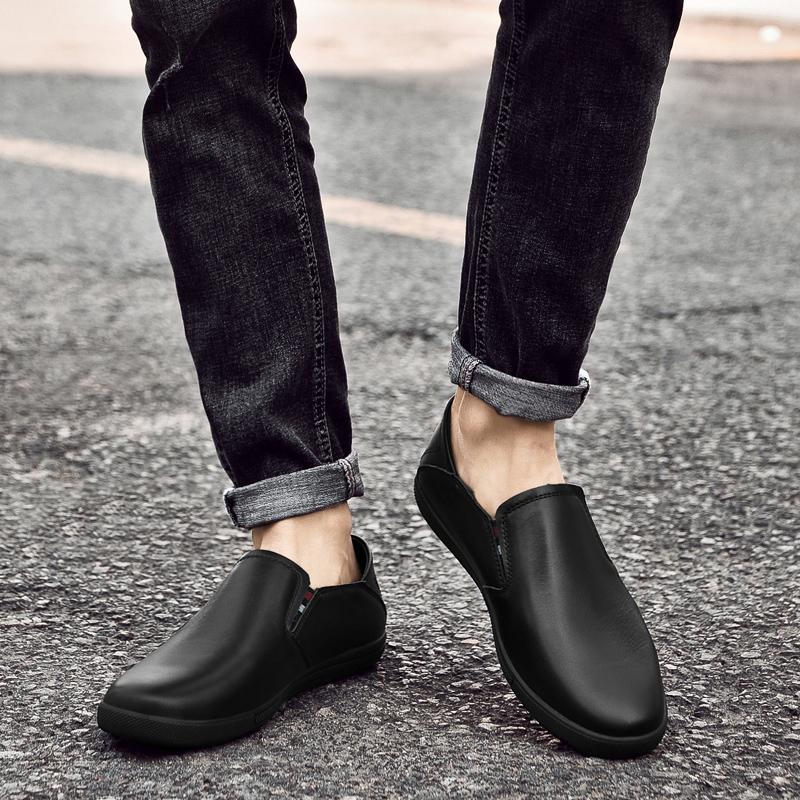 Spring Men's White Flat Loafers Casual Shoes Fashionable Outdoor Hiking Shoes Comfortable and Breathable Genuine Leather Shoes