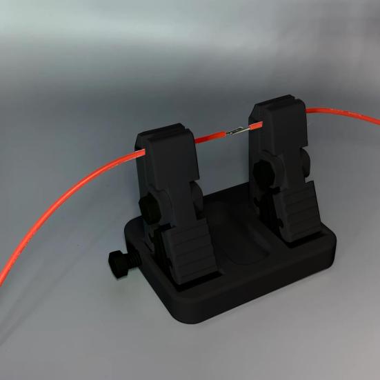 Инструмент для сварки. Точное выравнивание. Термостойкость. Компактная конструкция. Управление без помощи рук. Электрическое приспособление для сварки проволоки. Удерживание сварочного инструмента.