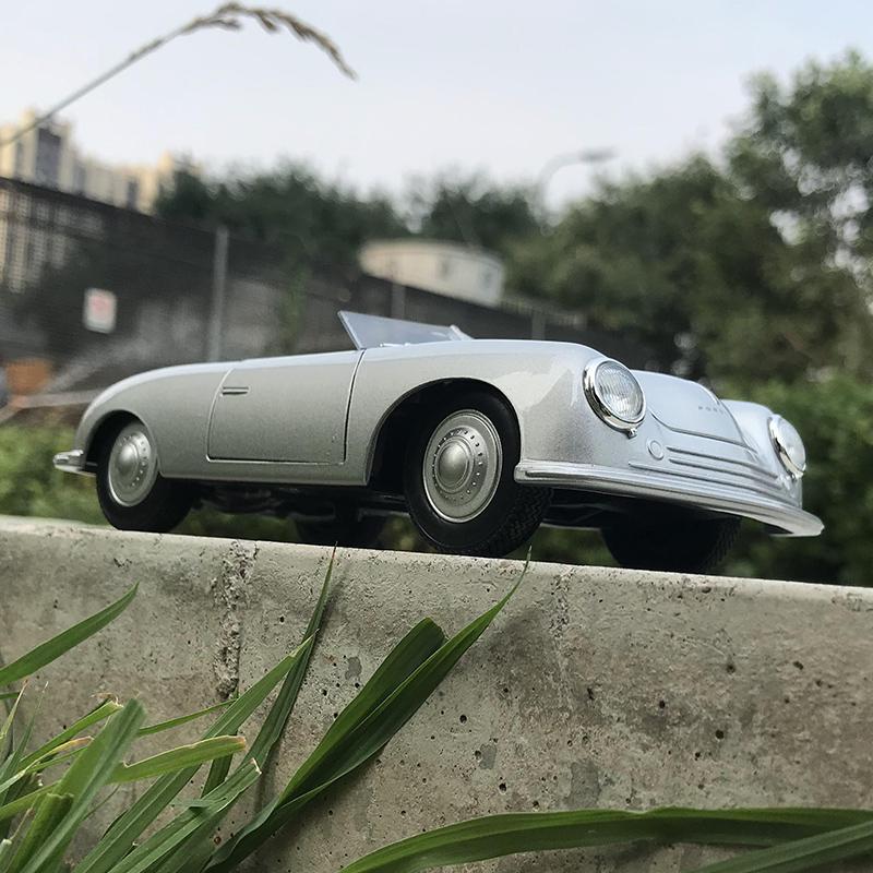 AABKO1 WELLY 1:24 Porsche 356 No.1 Roadster Alloy Car Diecasts & Toy Vehicles Car Model Miniature Scale Model Car Toy For Children