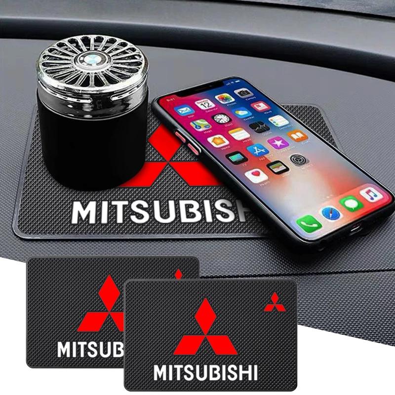 Mitsubishi Фирменный силиконовый противоскользящий коврик на приборную панель с текстурированным захватом и универсальной посадкой