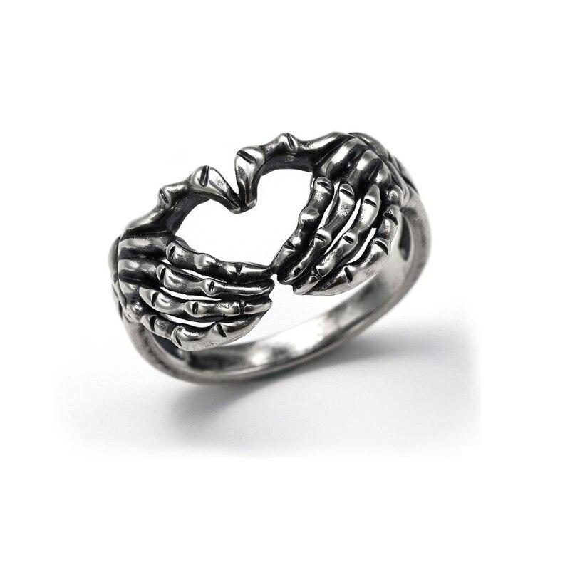 Retro Gothic Made Old Skeleton Hand Ring Punk Grunge Entertainment Metal Biker Rings for Men Hip Hop Jewelry Personality Gift
